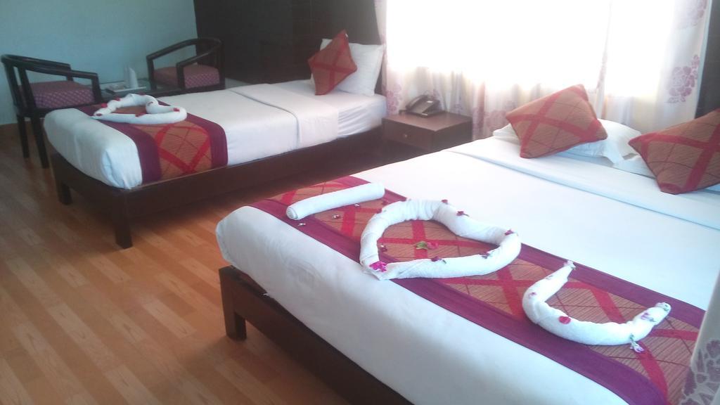 Hotel Center Lake Ποκάρα Εξωτερικό φωτογραφία