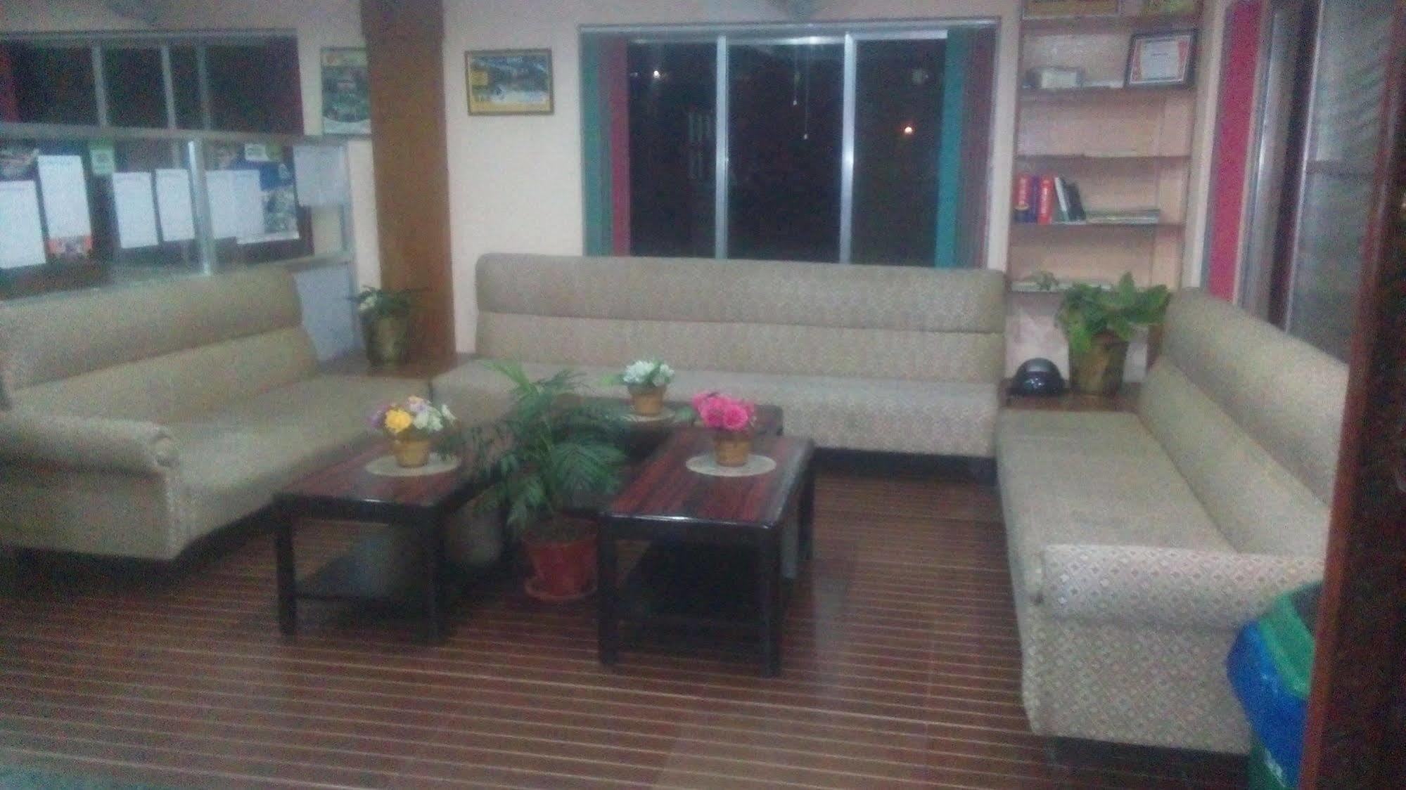 Hotel Center Lake Ποκάρα Εξωτερικό φωτογραφία
